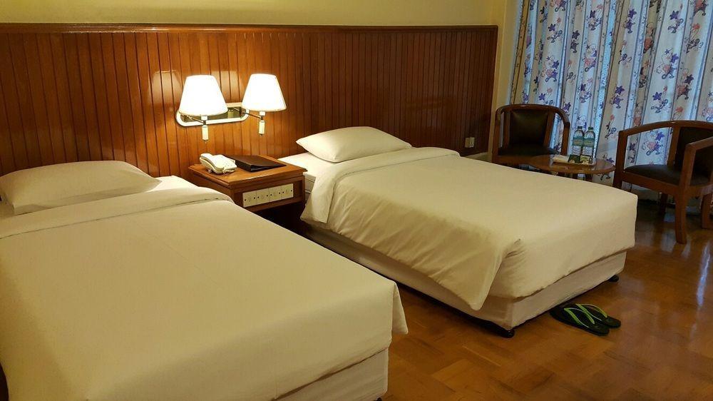Panda Hotel Rangun Kültér fotó