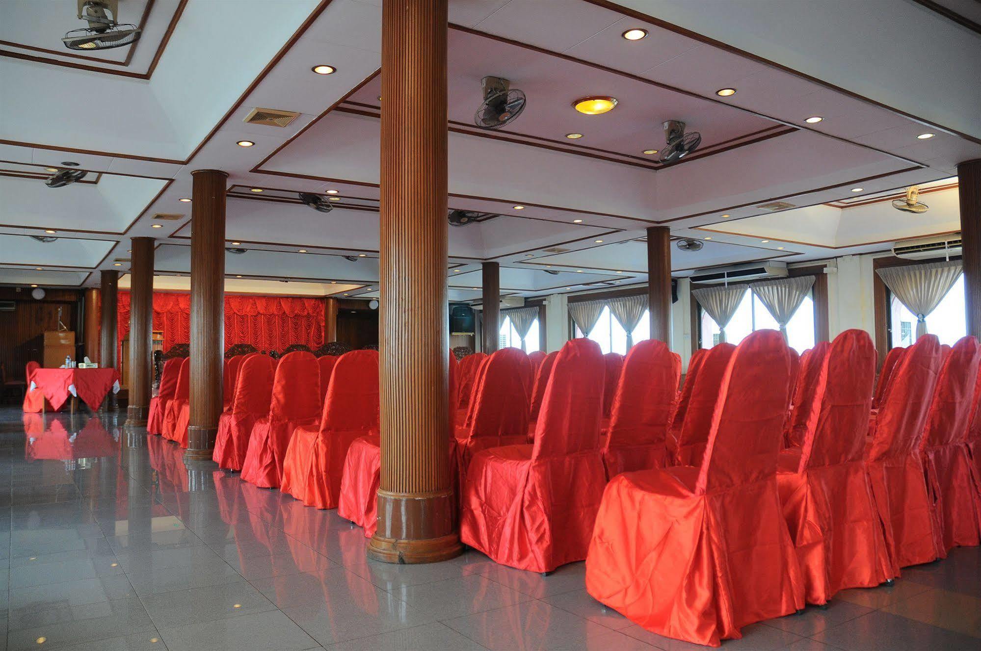 Panda Hotel Rangun Kültér fotó